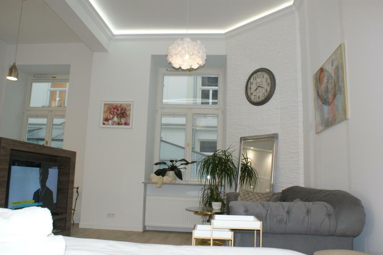 Lovely Apartment- Poznanska 16 Varşovia Exterior foto